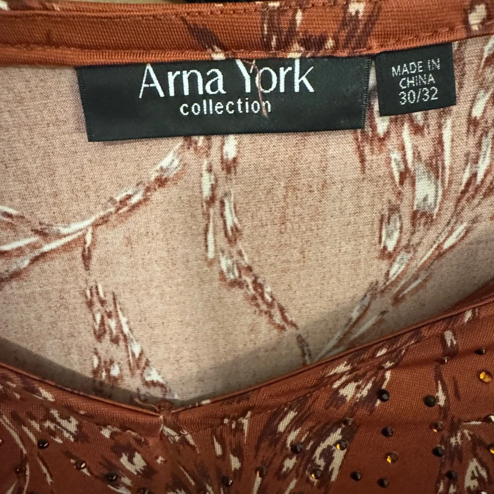 Arna York Collection Rust Blouse - Picture 2 of 4